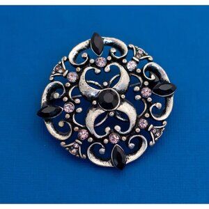 Vintage Celtic Circle Brooch - D29